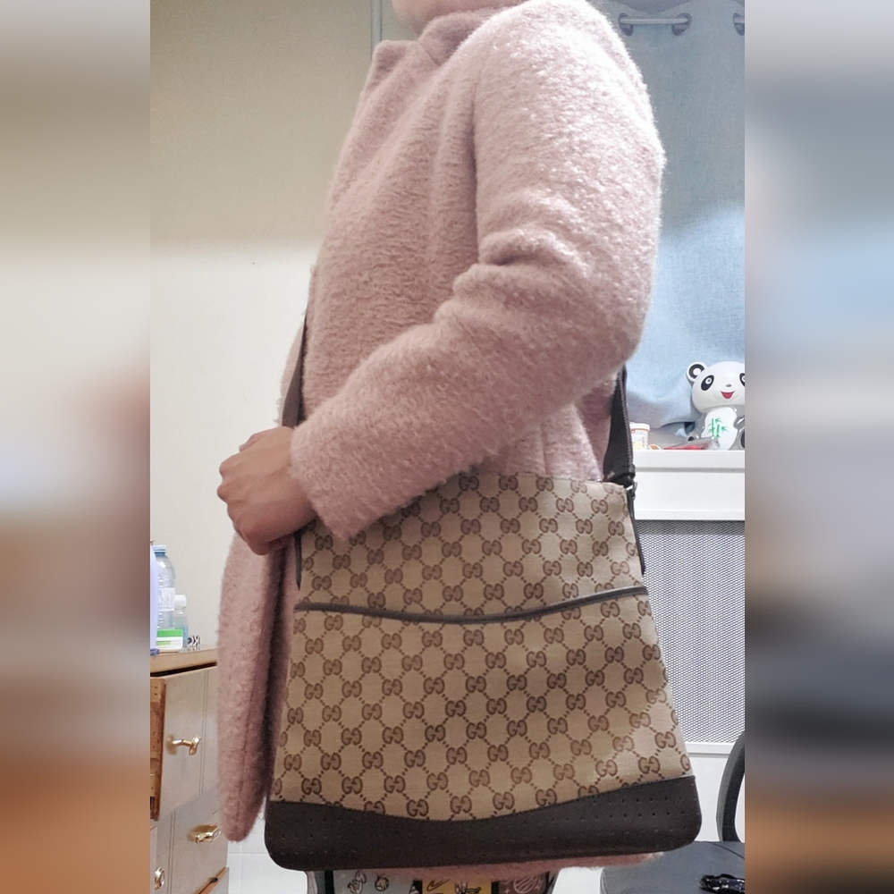 Gucci vintage messenger bag
